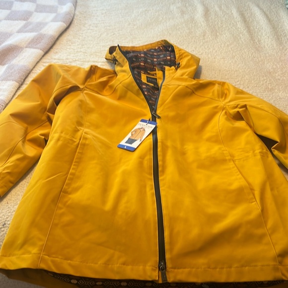 Pendleton Jackets & Blazers - ☔️ Pendleton yellow rain coat